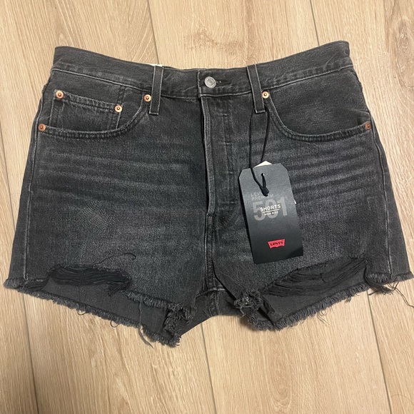 BNWT LEVIS 501 SHORTS BLACK - Picture 5 of 5